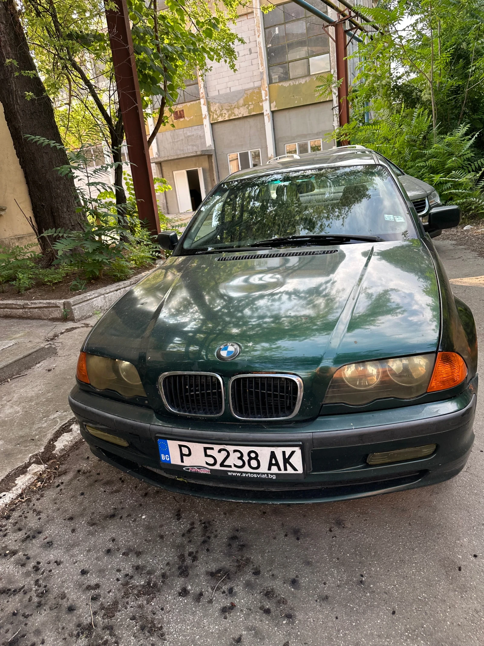BMW 320, снимка 6 - Автомобили и джипове - 55786100