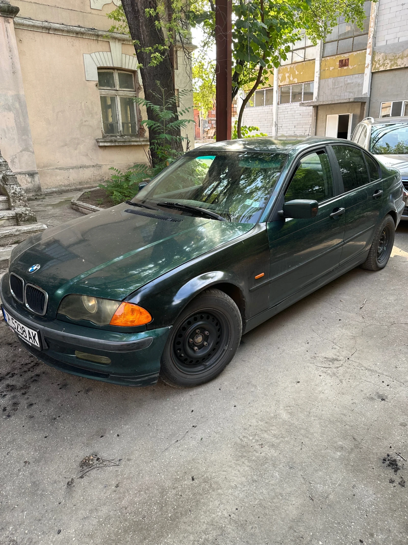 BMW 320, снимка 5 - Автомобили и джипове - 55786100