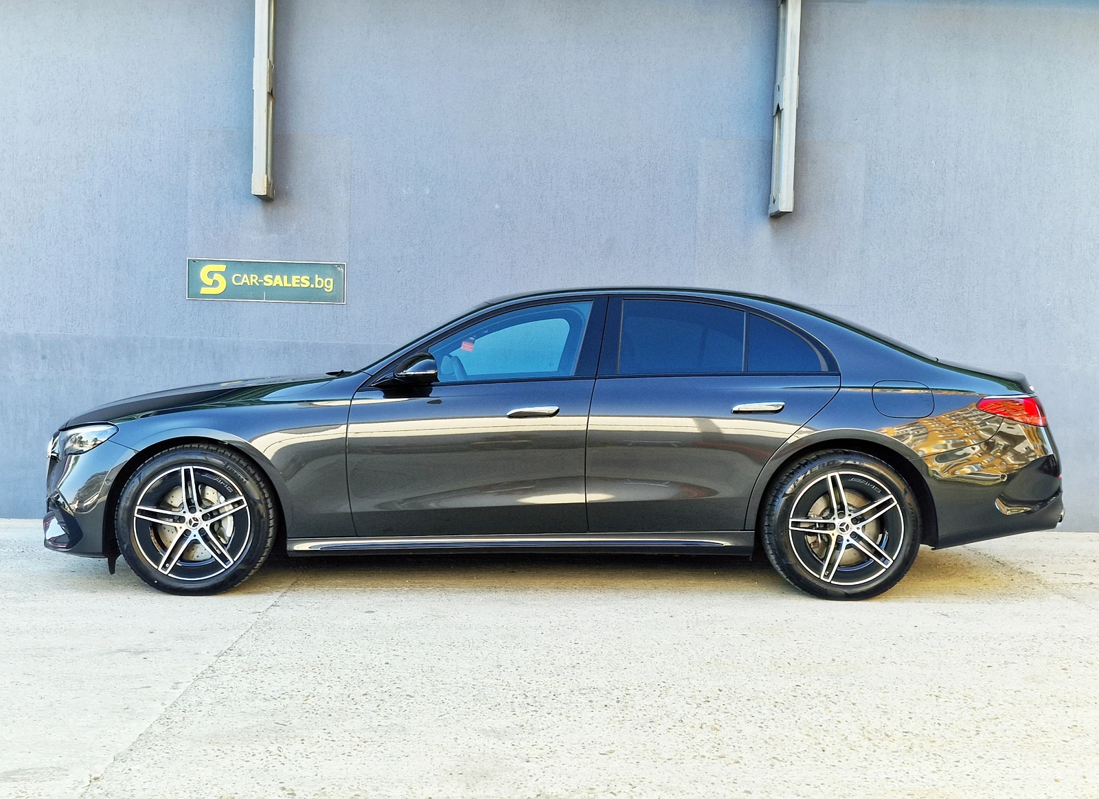 Mercedes-Benz E 300 E300e AMG-line, снимка 5 - Автомобили и джипове - 55835166