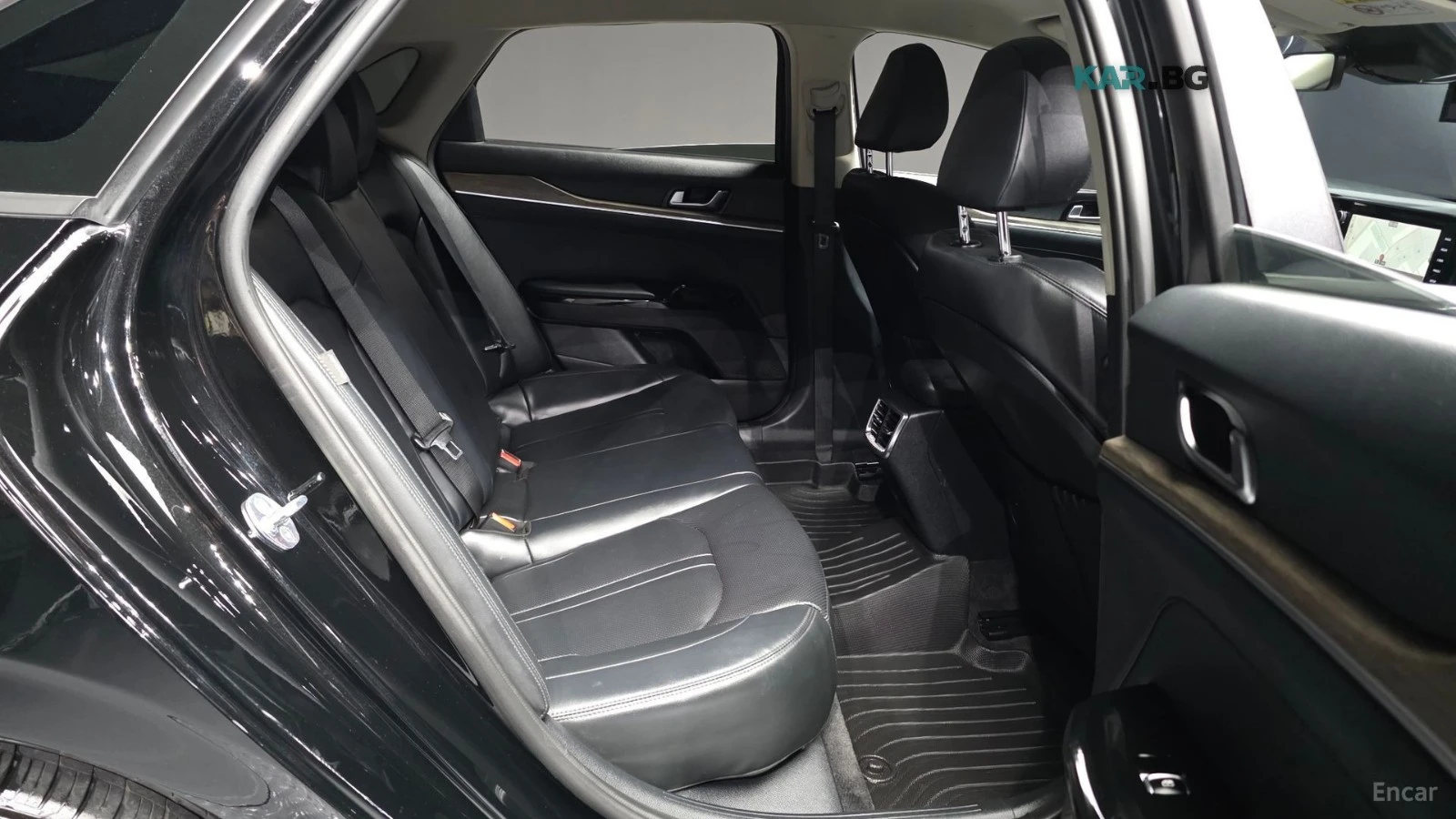 Kia K5 2.0 Noblesse* DISTRONIC* 360* ПОДГРЕВ* ОБДУХВАНЕ* , снимка 14 - Автомобили и джипове - 55899745