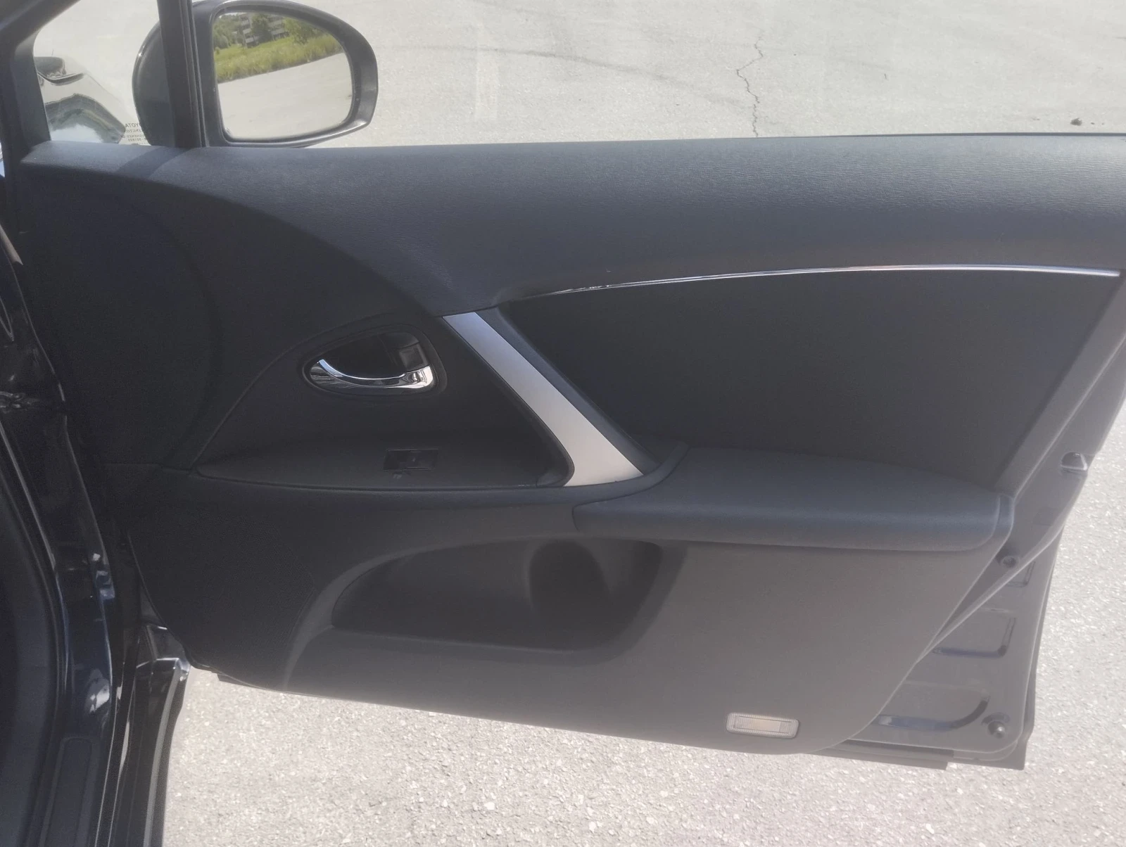 Toyota Avensis 2.0 D4D | Mobile.bg � ����������� 11