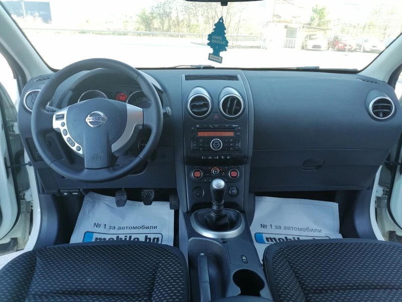 Nissan Qashqai, снимка 13 - Автомобили и джипове - 47292116