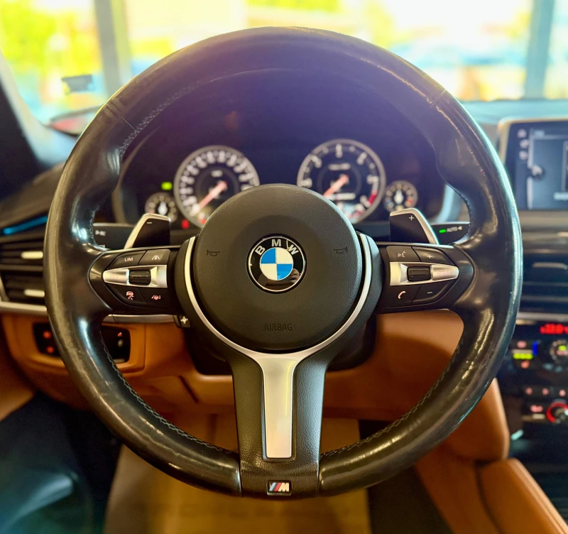 BMW X6 M50d* Mperformance* HK* Лизинг* Adaptive Led* Carb, снимка 10 - Автомобили и джипове - 51442134