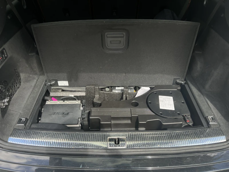 Audi Q7 Prestige, снимка 9 - Автомобили и джипове - 52597977