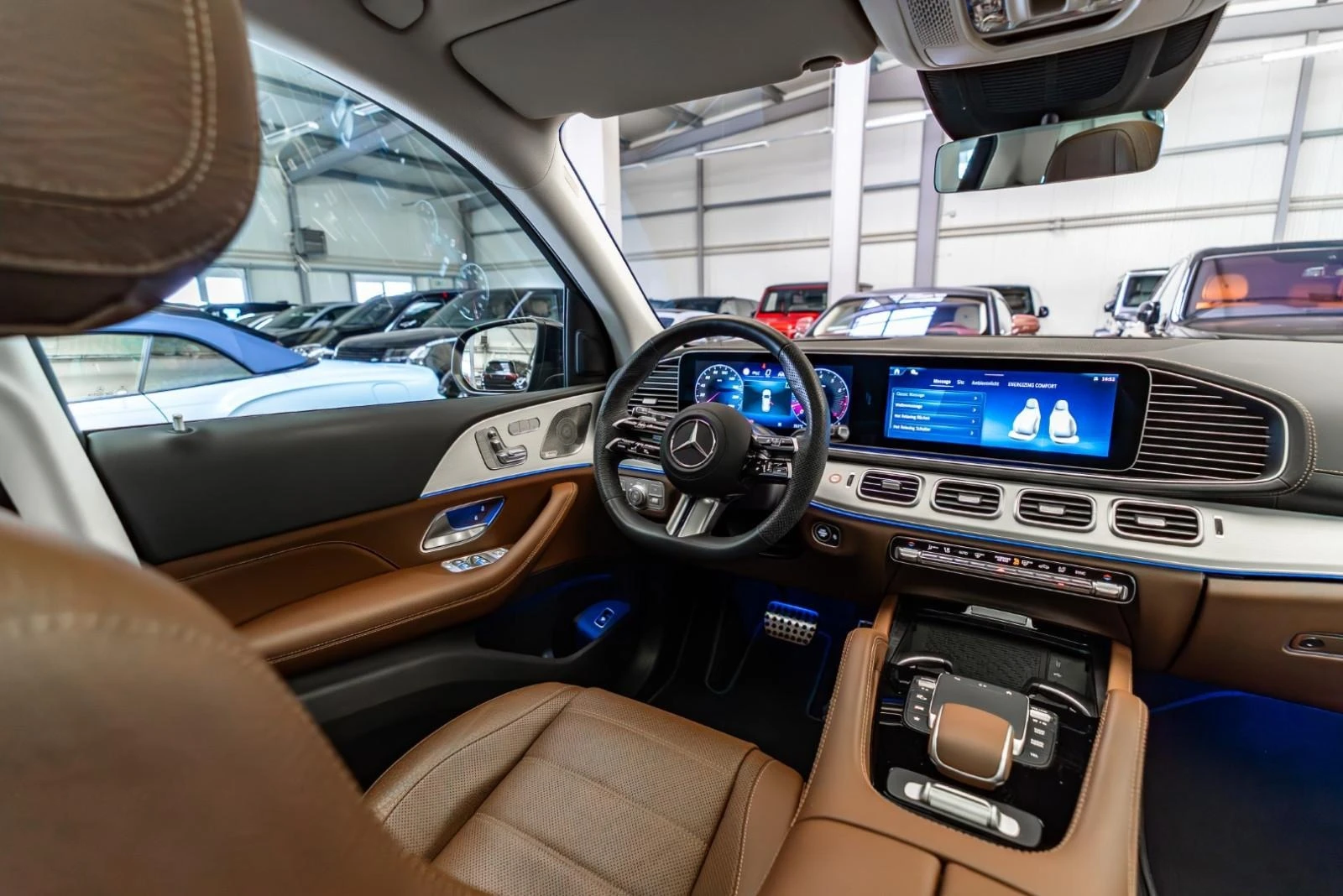 Mercedes-Benz GLS580 AMG/FACELIFT/4MATIC/NIGHT/BURM/HEAD UP/PANO/DISTR/ | Mobile.bg   11