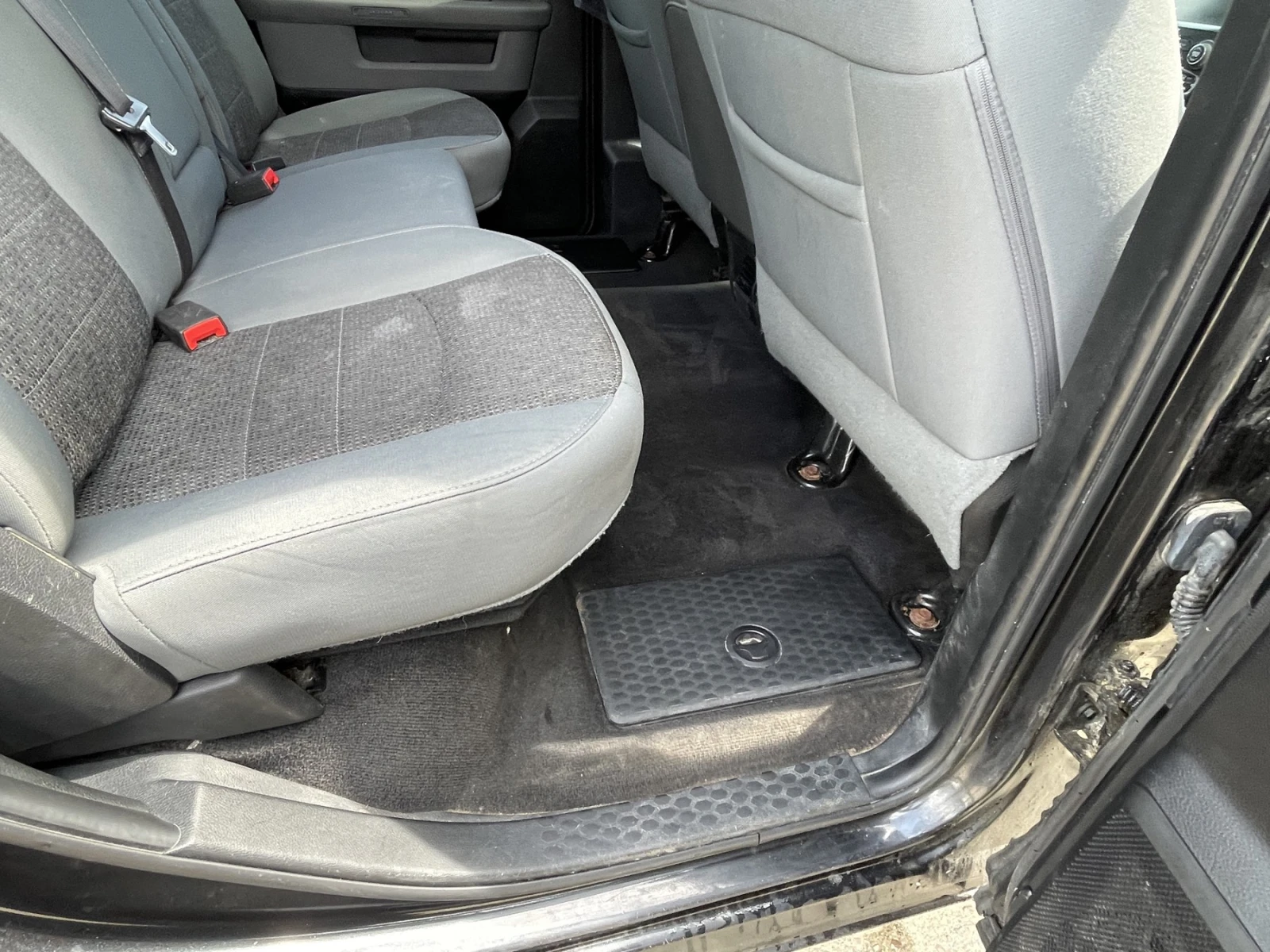 Dodge RAM 1500  5.7 HEMI* 4x4* CAMERA* LoneSTAR, снимка 14 - Автомобили и джипове - 54358295