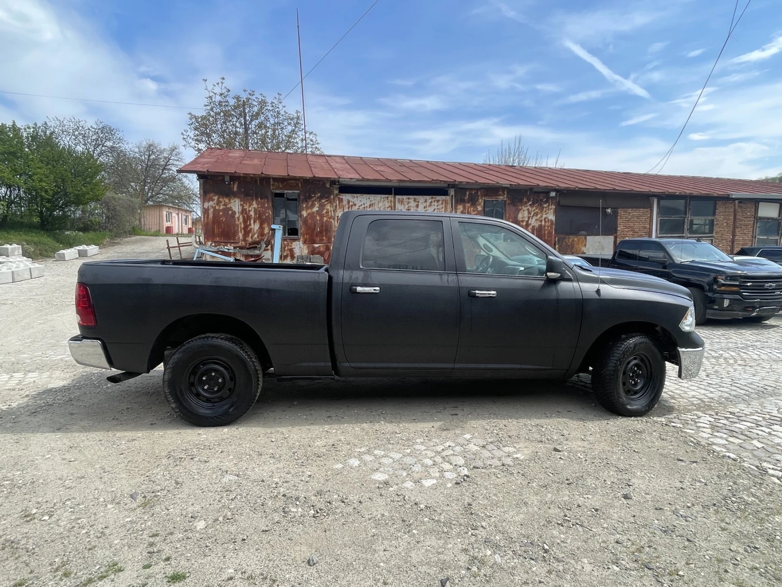 Dodge RAM 1500  5.7 HEMI* 4x4* CAMERA* LoneSTAR, снимка 2 - Автомобили и джипове - 54358295
