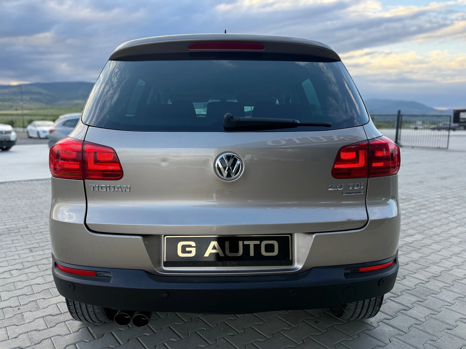 VW Tiguan 2.0TDI 140 KS 4 Motion СОБСТВЕН ЛИЗИНГ !!!!, снимка 6 - Автомобили и джипове - 54548087
