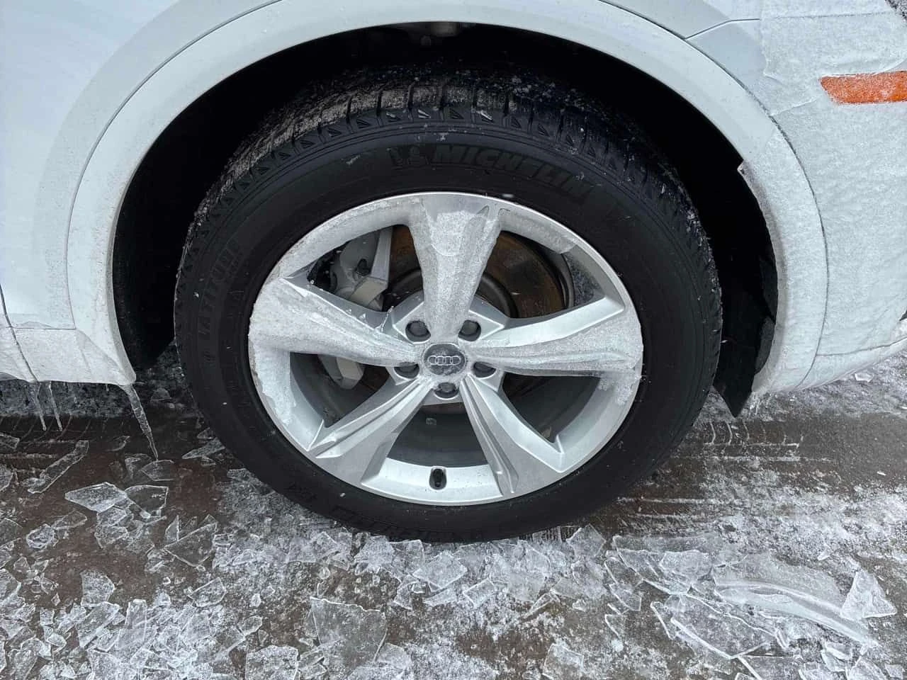 Audi Q5 | Progressiv | ПОДГРЕВ | CARFAX | ПАНОРАМА | , снимка 7 - Автомобили и джипове - 54794634