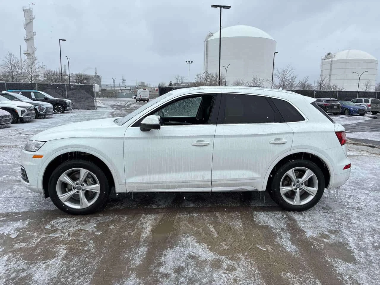 Audi Q5 | Progressiv | ПОДГРЕВ | CARFAX | ПАНОРАМА | , снимка 2 - Автомобили и джипове - 54794634