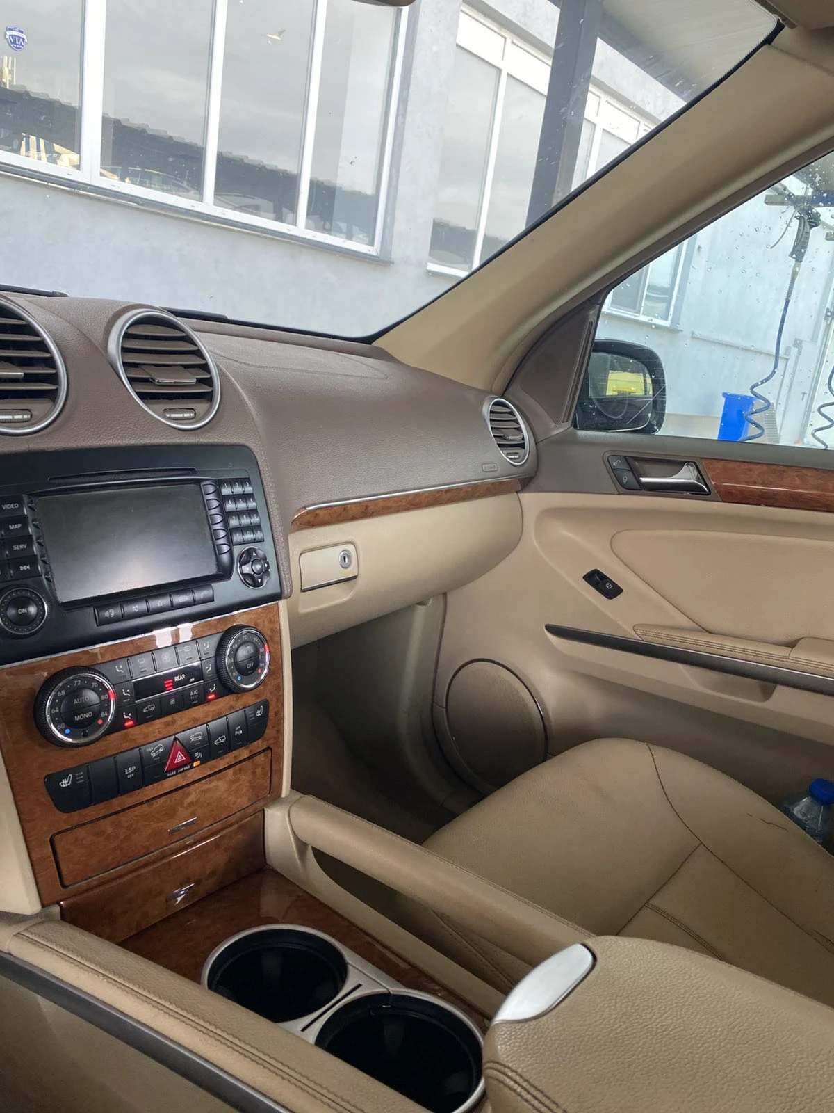 Mercedes-Benz GL 320, снимка 13 - Автомобили и джипове - 54963299