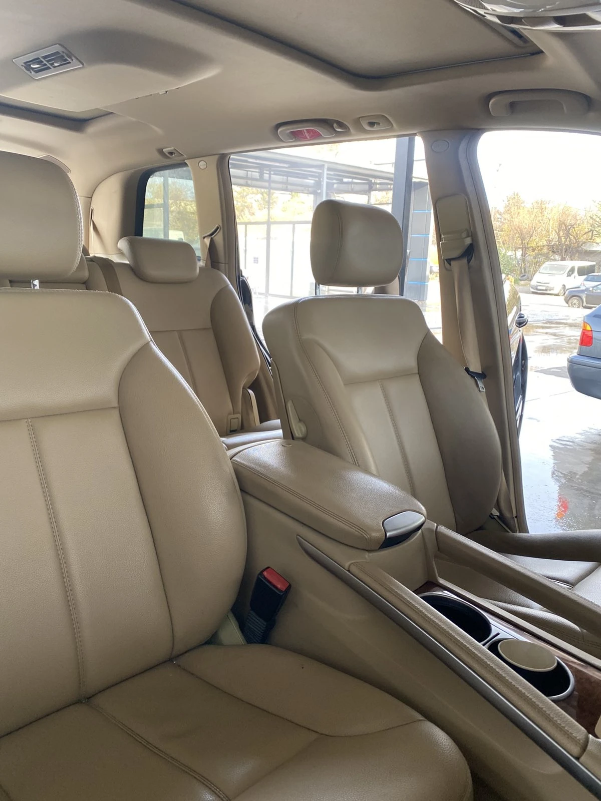 Mercedes-Benz GL 320, снимка 5 - Автомобили и джипове - 54963299