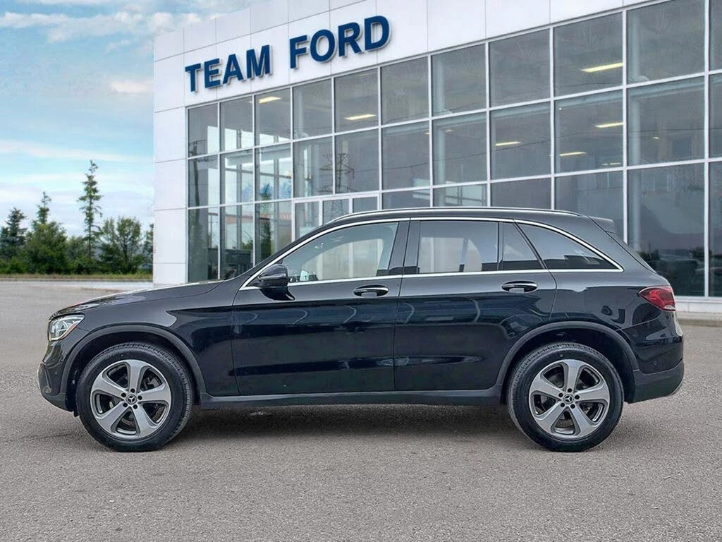 Mercedes-Benz GLC 300 4MATIC* ПОДГРЕВ* КАМЕРА* ПАНОРАМА* КРАЙНА ЦЕНА* , снимка 2 - Автомобили и джипове - 55663781