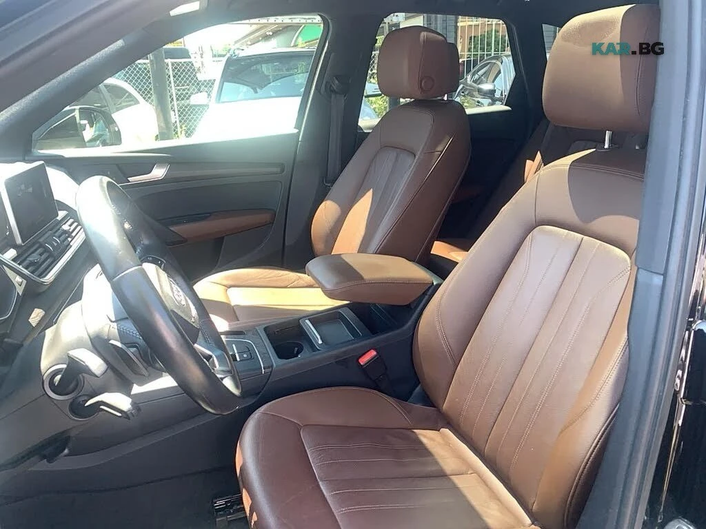 Audi Q5 * Panorama *  AвтоКредит * (ЦЕНА ДО БГ), снимка 13 - Автомобили и джипове - 55792689