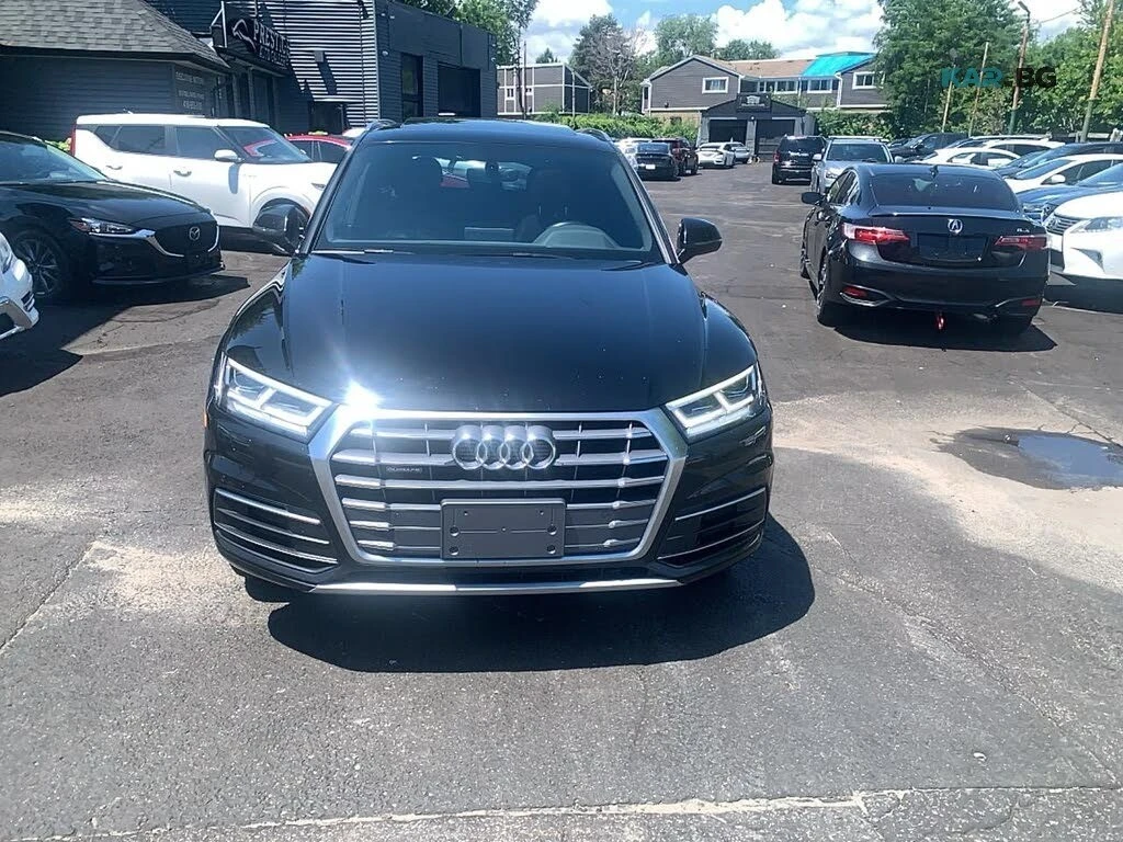 Audi Q5 * Panorama *  AвтоКредит * (ЦЕНА ДО БГ), снимка 2 - Автомобили и джипове - 55792689