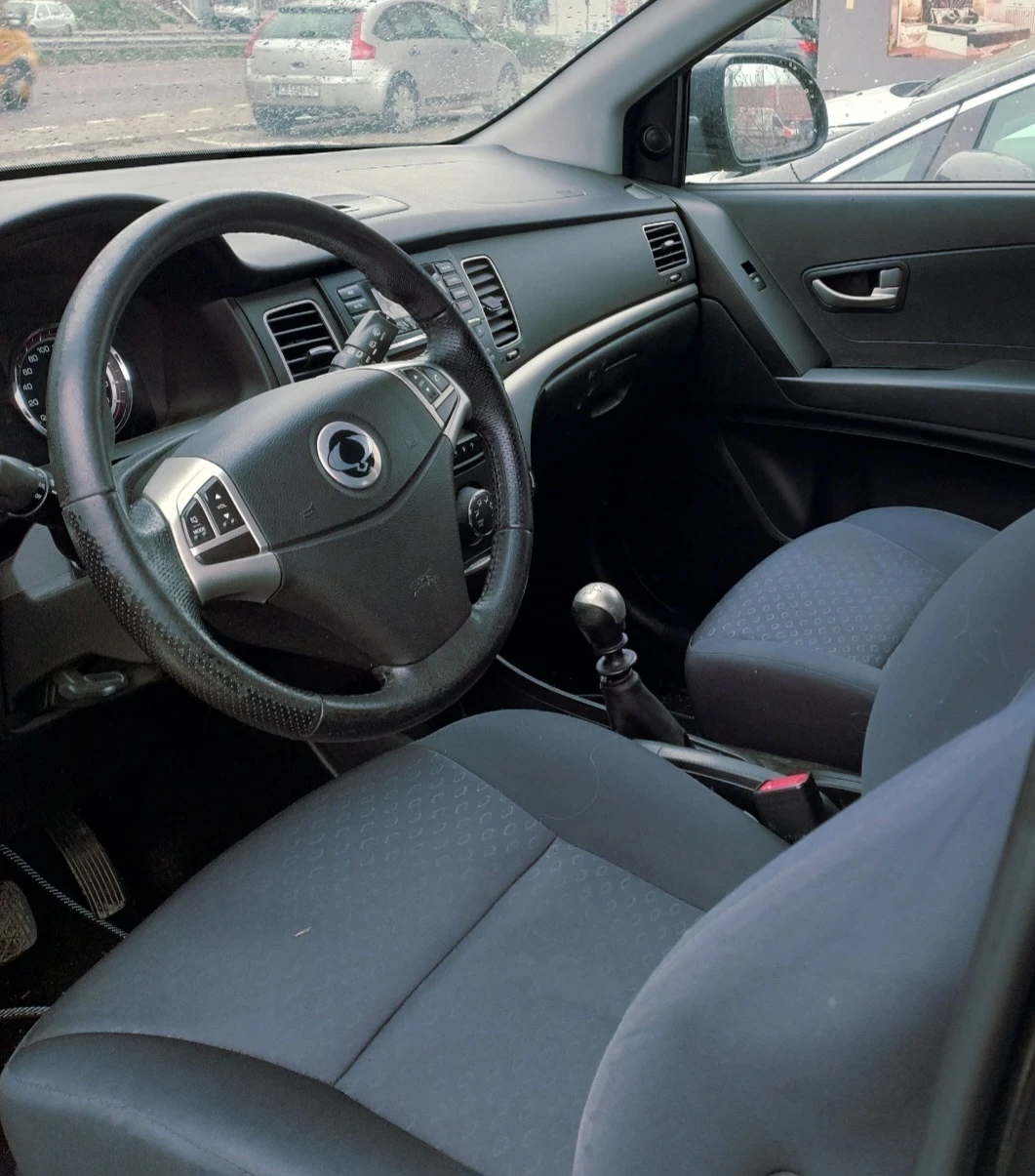SsangYong Korando, снимка 4 - Автомобили и джипове - 55805188