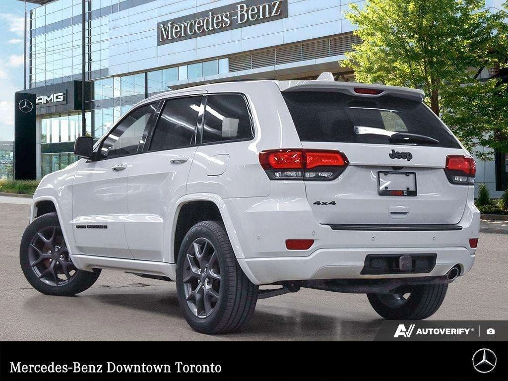 Jeep Grand cherokee * 80th Anniversary | Adaptive Cruise | Premium Lig, снимка 3 - Автомобили и джипове - 56083159