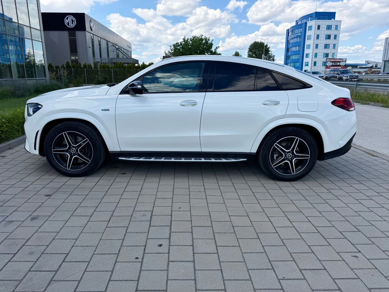 Mercedes-Benz GLE 350, снимка 8 - Автомобили и джипове - 56253321