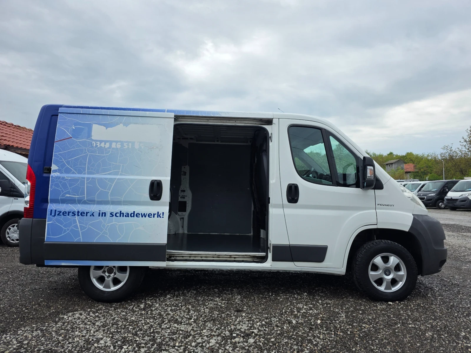 Peugeot Boxer 2.2hdi 6 скорости Климатик, снимка 8 - Бусове и автобуси - 54364347