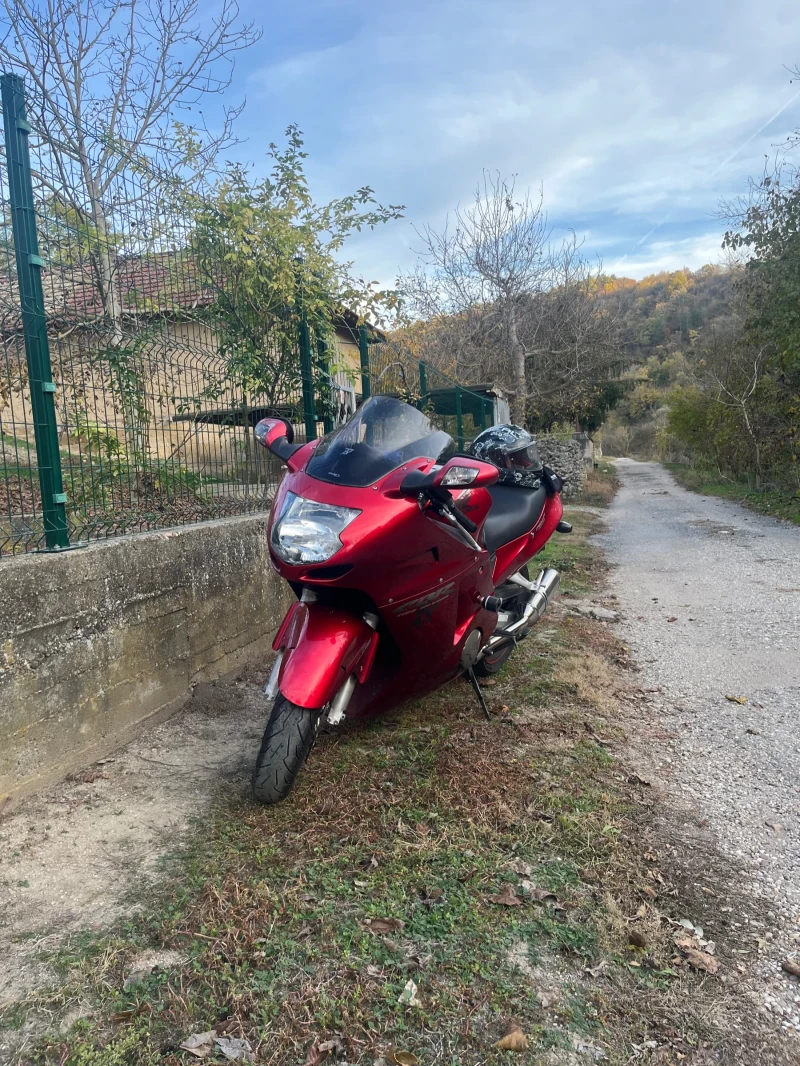 Honda Cbr 1100xx, снимка 3 - Мотоциклети и мототехника - 52569504