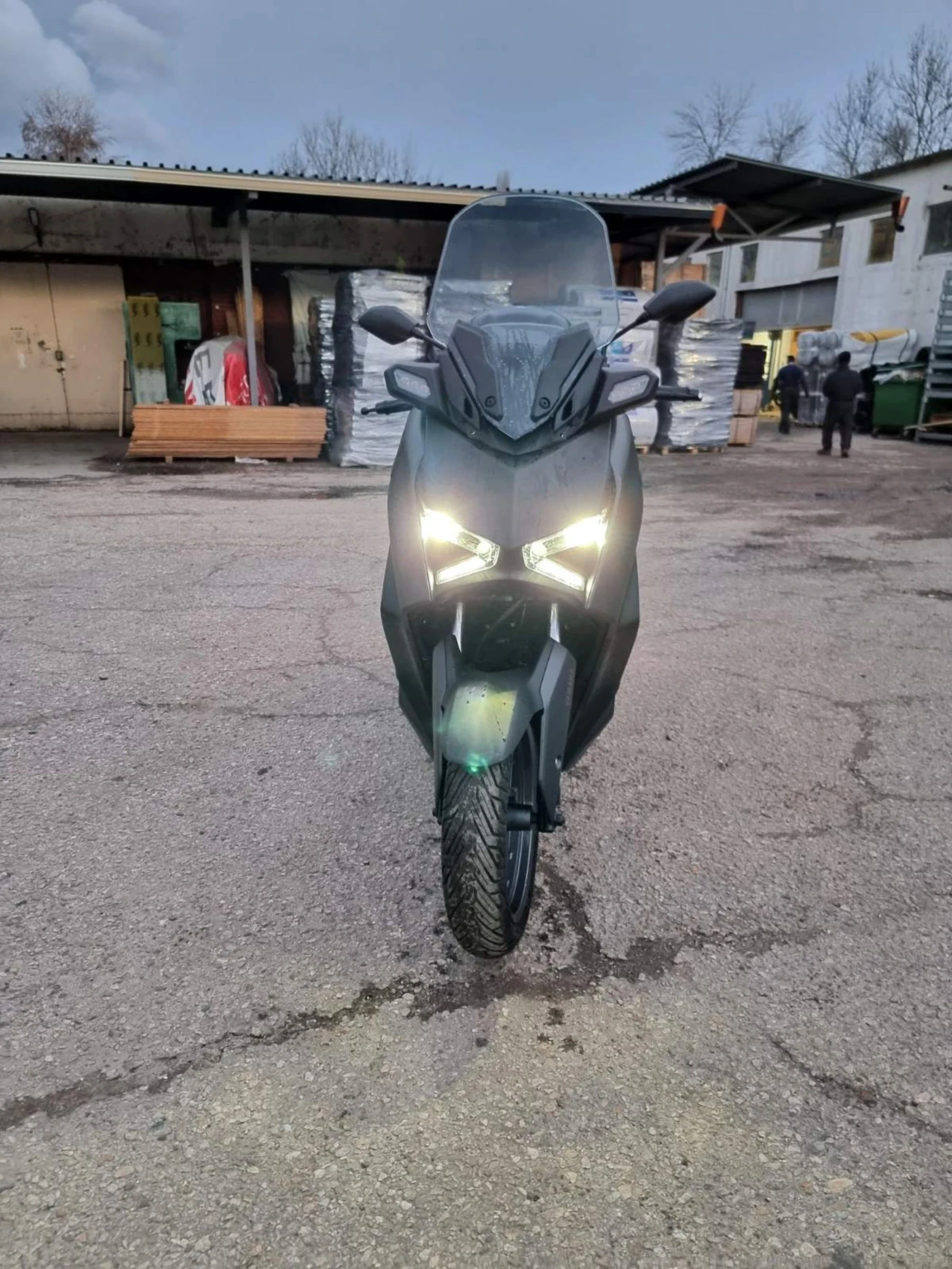 Yamaha X-max 300 - изображение 2