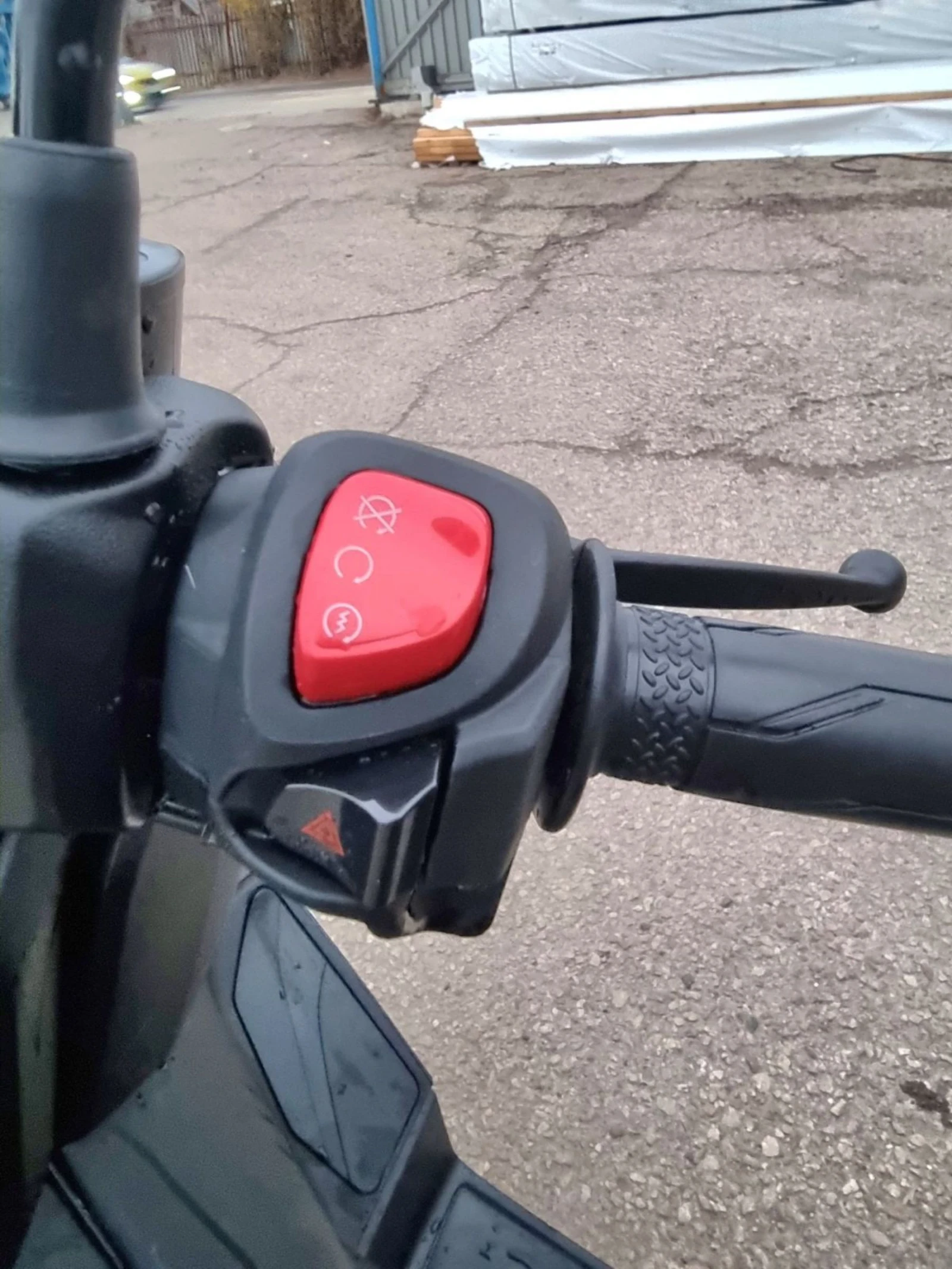 Yamaha X-max 300 - изображение 9