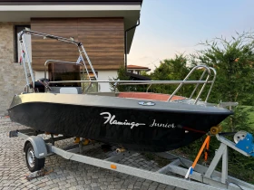 Моторна яхта Invader Isatek Cobra 495