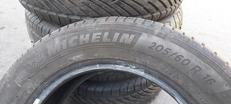 Гуми Летни 205/60R16, снимка 5 - Гуми и джанти - 31947651