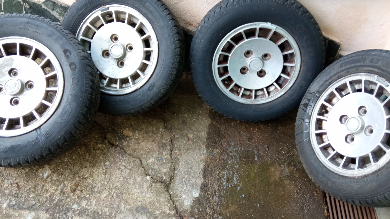    185/85R14  Mitsubishi Sapporo | Mobile.bg   1