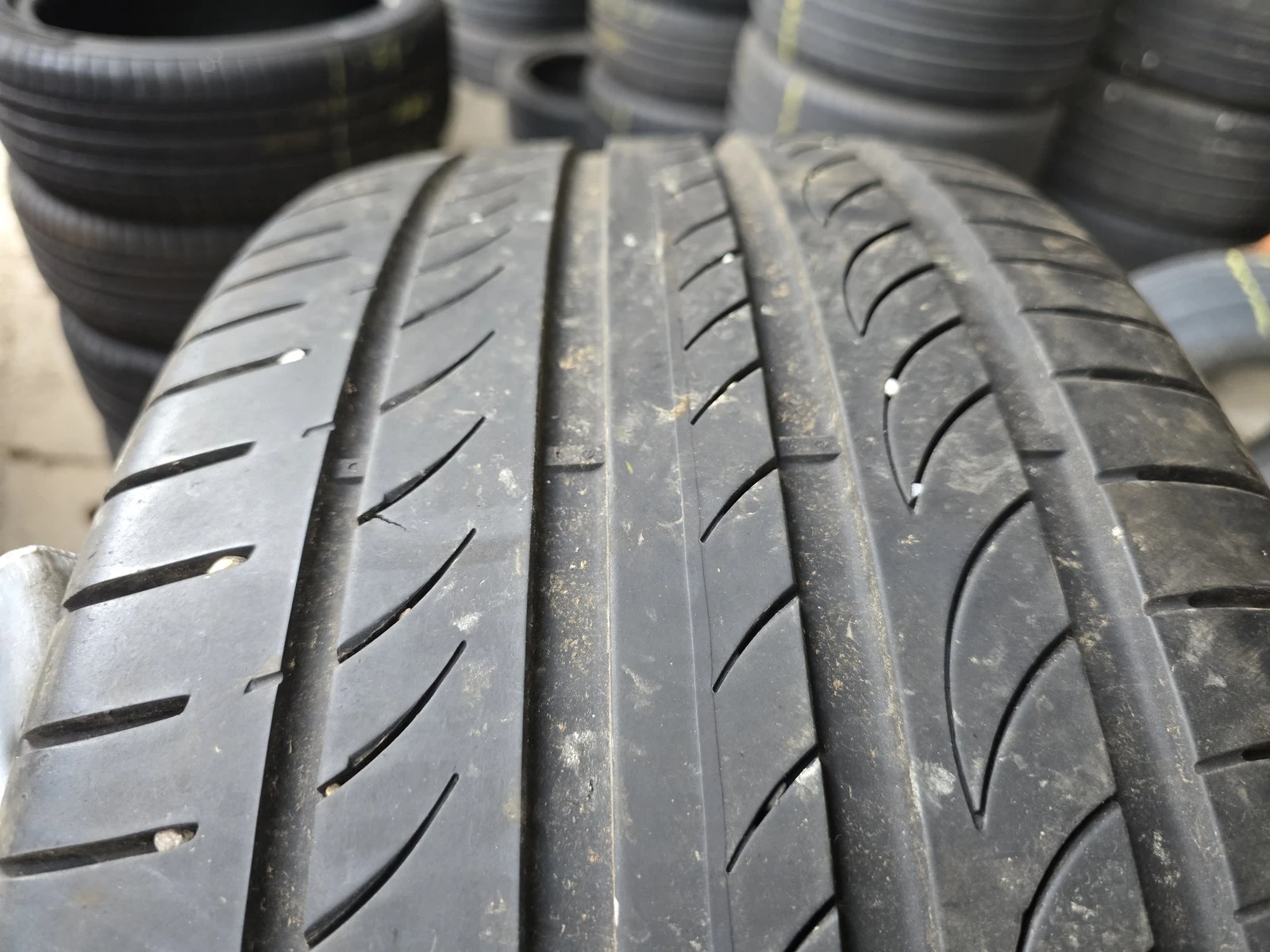 Гуми Летни 255/45R19, снимка 7 - Гуми и джанти - 56731009