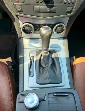 Mercedes-Benz C 320, снимка 10