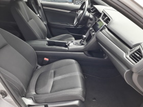 Honda Civic 1.6 i-DTEC Elegance MT, снимка 14 - Автомобили и джипове - 45352729