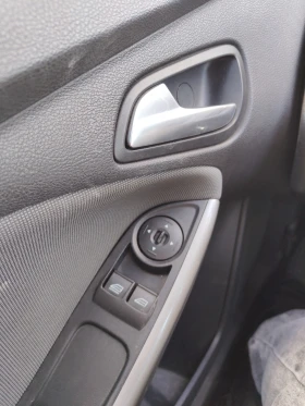 Ford Focus 1.6 купена от Мото Пфое реални километри, снимка 12