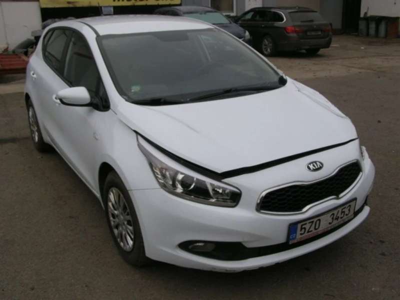 Kia Ceed 1.4i, 2013-2020г.,НА ЧАСТИ, снимка 3 - Автомобили и джипове - 37450610