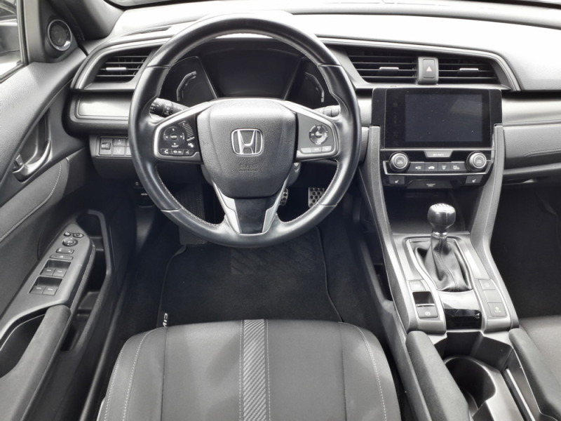 Honda Civic 1.6 i-DTEC Elegance MT, снимка 11 - Автомобили и джипове - 45352729