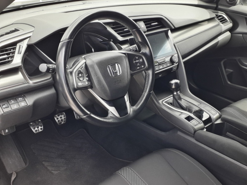 Honda Civic 1.6 i-DTEC Elegance MT, снимка 10 - Автомобили и джипове - 45352729