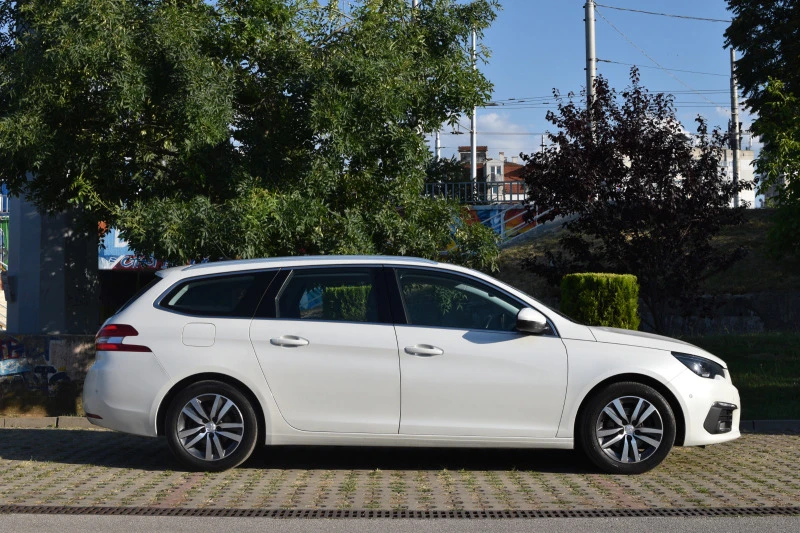 Peugeot 308 1.5 HDI * ALLURE* * PANORAMA* * LED* , снимка 5 - Автомобили и джипове - 46834650