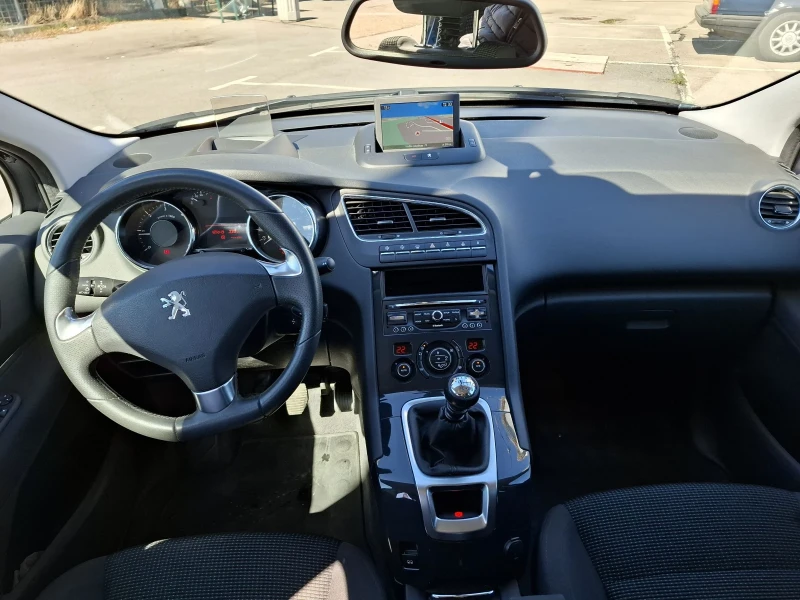 Peugeot 5008 2.0 HDI Facelift, снимка 14 - Автомобили и джипове - 47429455