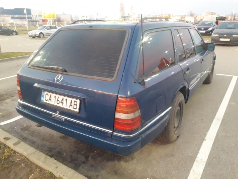 Mercedes-Benz 124 250D, снимка 4 - Автомобили и джипове - 49419917