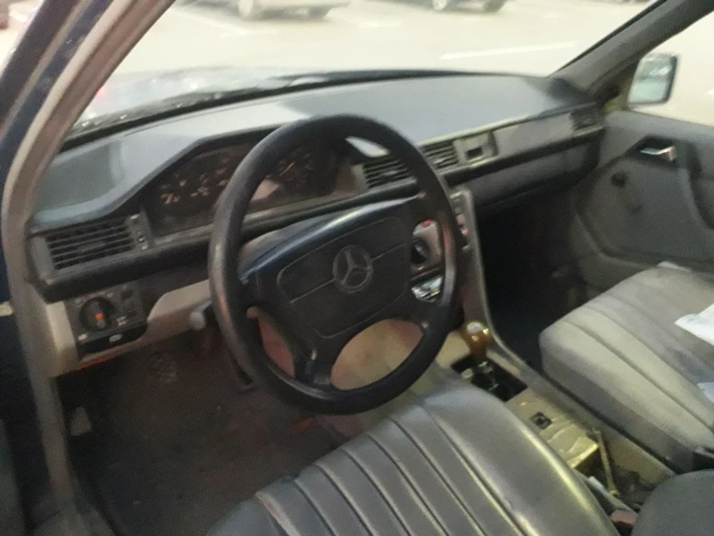 Mercedes-Benz 124 250D, снимка 6 - Автомобили и джипове - 49419917