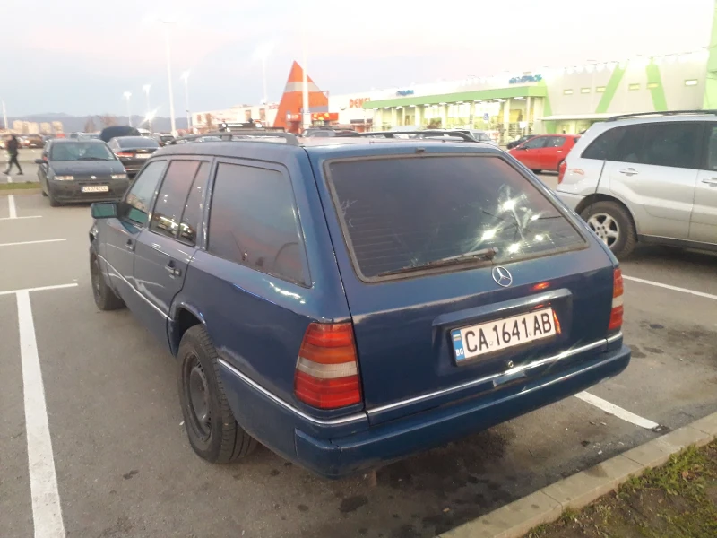 Mercedes-Benz 124 250D, снимка 5 - Автомобили и джипове - 49419917