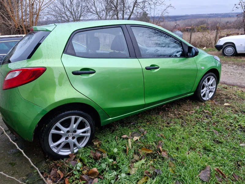 Mazda 2, снимка 5 - Автомобили и джипове - 48391002