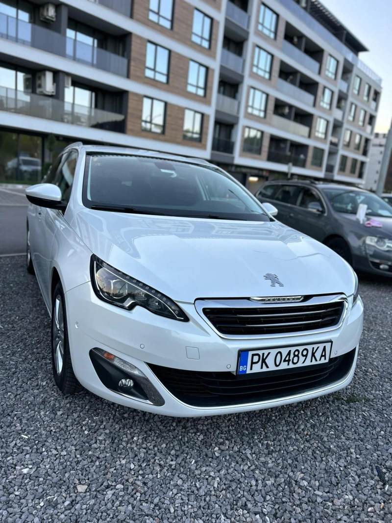 Peugeot 308 ALLURE ОБСЛУЖЕНА ВСИЧКО ПЛАТЕНО ВСИЧКИ ЕКСТРИ , снимка 1 - Автомобили и джипове - 49307644