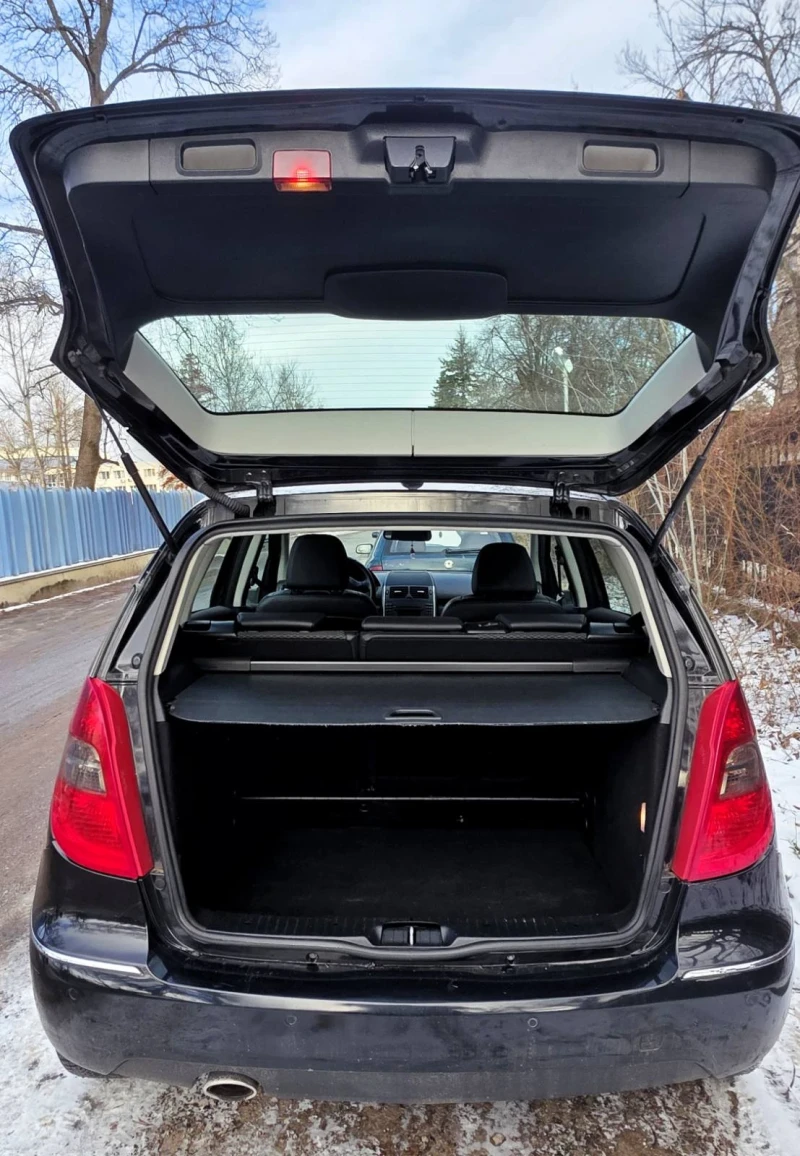 Mercedes-Benz A 180 AVANTGARD, снимка 8 - Автомобили и джипове - 52894757