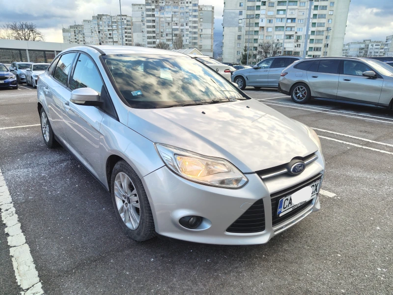 Ford Focus 1.6 купена от Мото Пфое реални километри, снимка 8 - Автомобили и джипове - 53599240