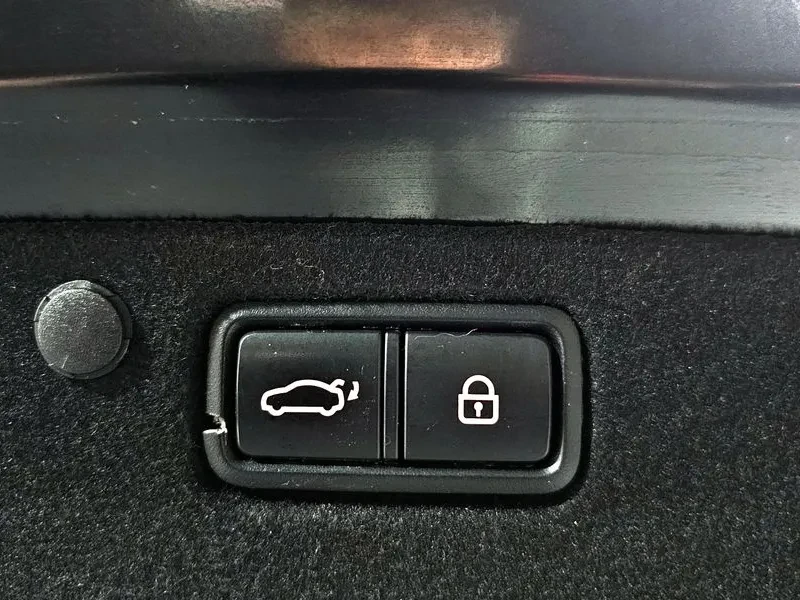 Hyundai Grandeur 3.0 Exclusive Special, снимка 17 - Автомобили и джипове - 55643592