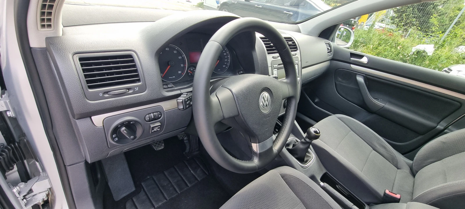 VW Golf 1.6i 102k.c GAZ ITALIA EURO 4 - изображение 9