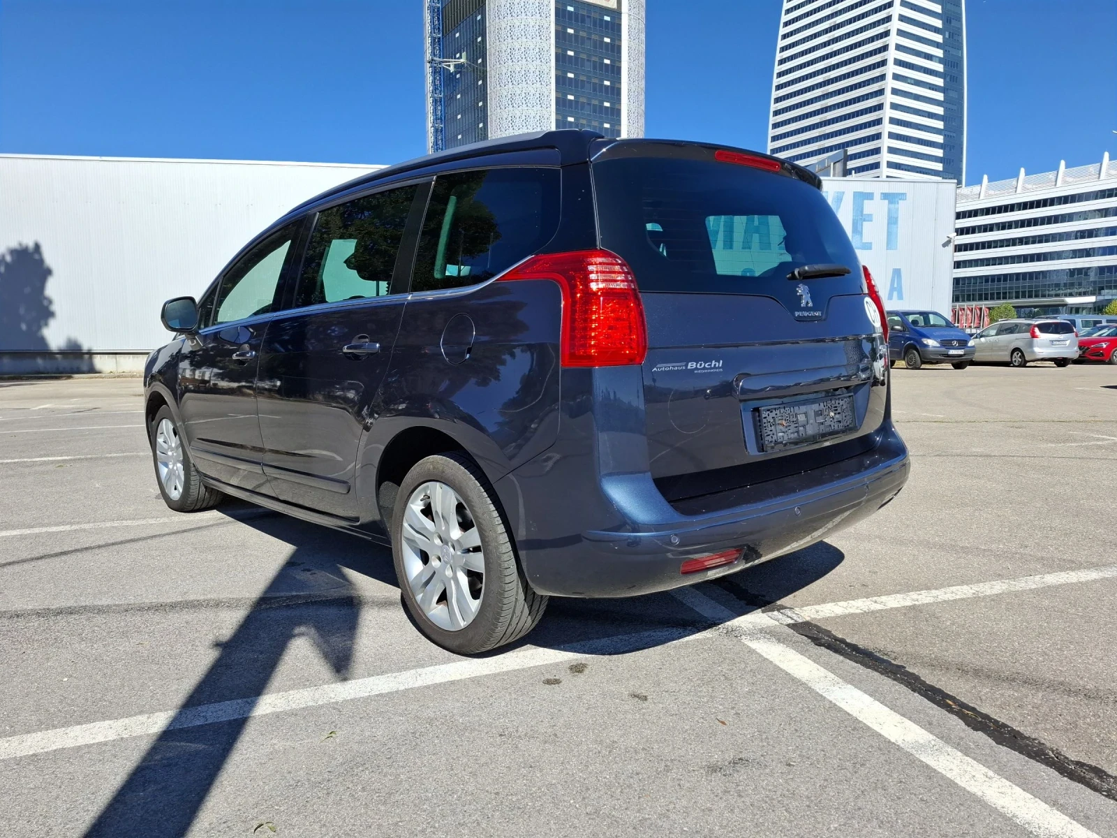 Peugeot 5008 2.0 HDI Facelift - изображение 5