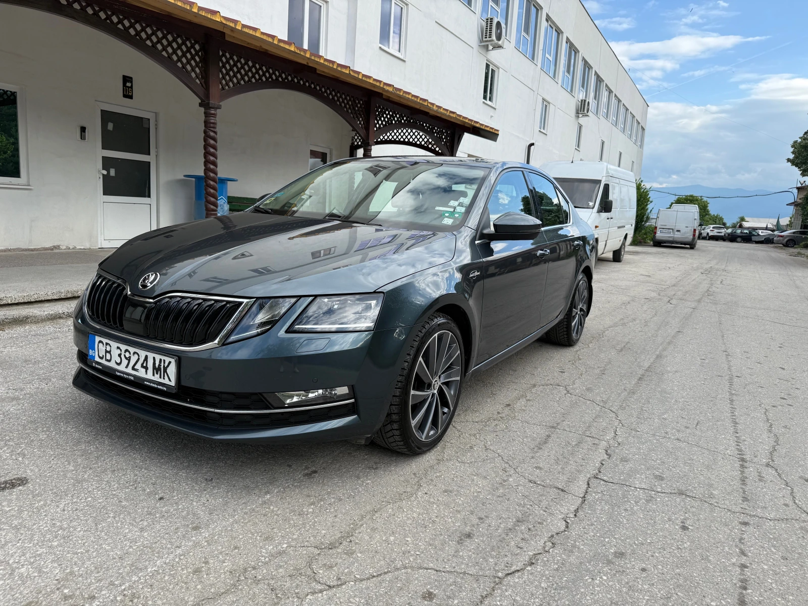 Skoda Octavia 2.0 TDI Laurin & Klement - изображение 4