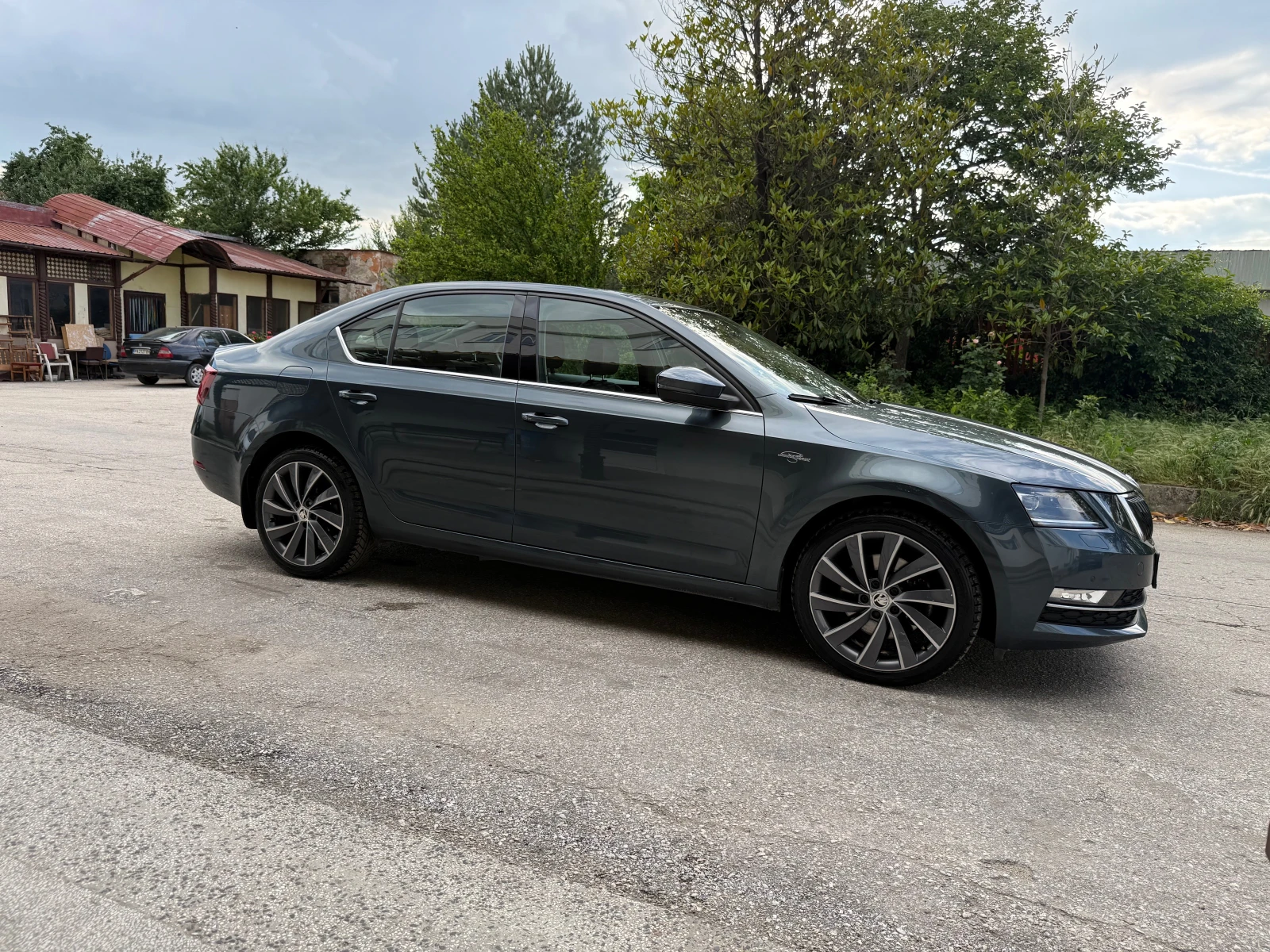 Skoda Octavia 2.0 TDI Laurin & Klement - изображение 8